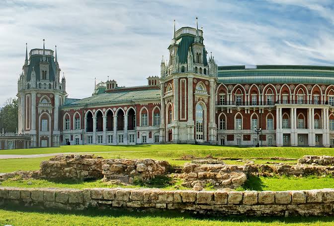 Tsaritsyno and the Rejected Palace — 6