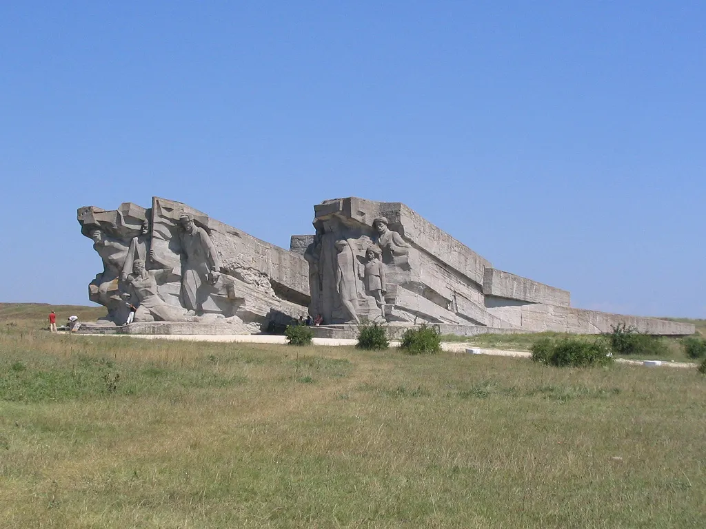 The Adzhimushkay quarries