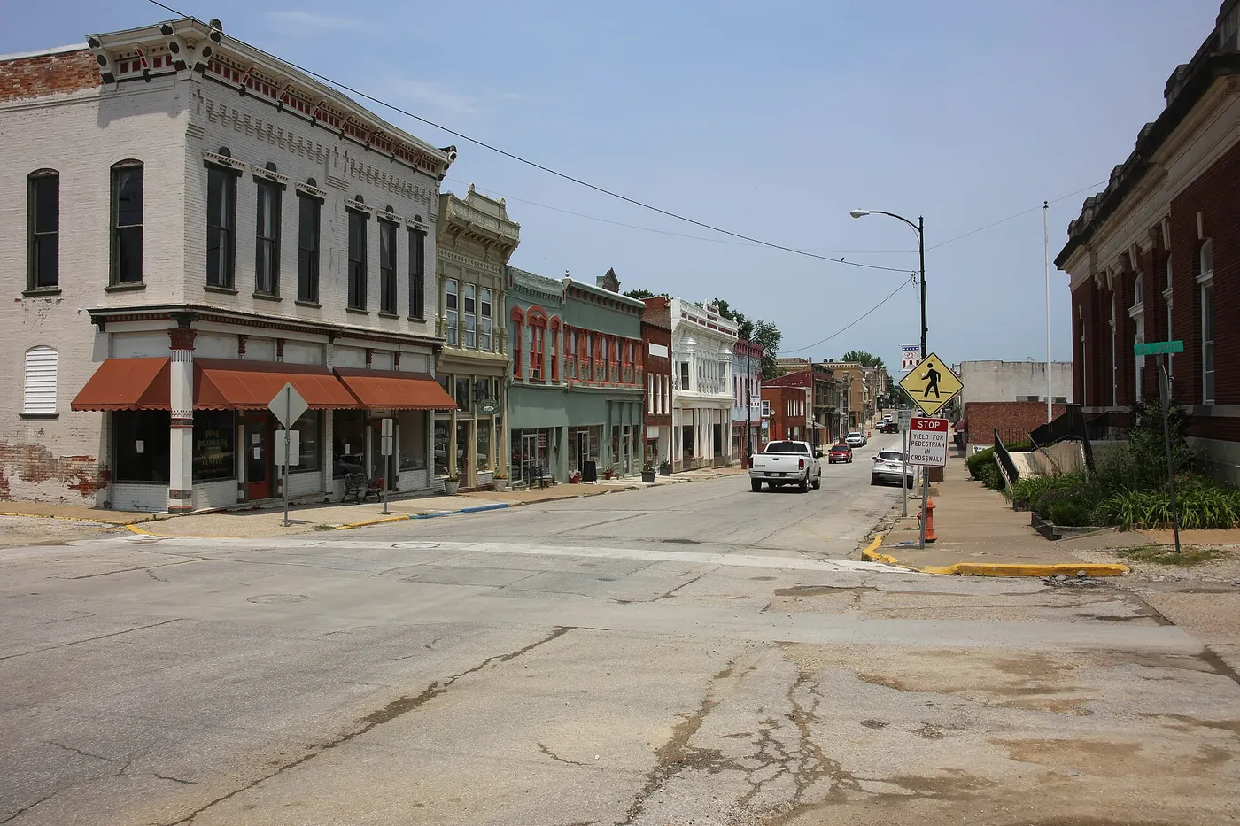 Louisiana, Missouri: the Summer of Momo