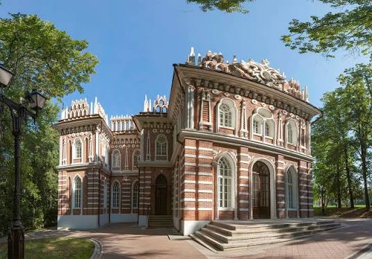 Tsaritsyno and the Rejected Palace — 3